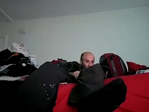 Snapshot of CirclingClass chatting on 10/25/25, 03:18 CirclingClass online show from 10/25/25, 03:18