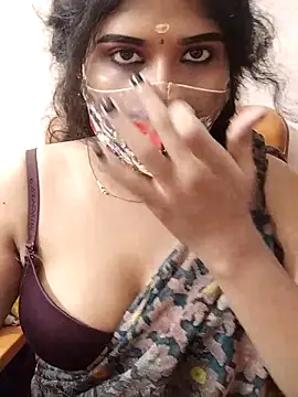 Snapshot of Sunitha28 chatting on 04/15/26, 04:25 Sunitha28 online show from 04/15/26, 04:25