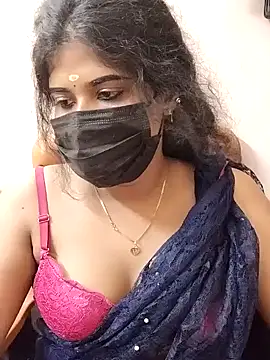 Snapshot of Sunitha28 chatting on 04/19/26, 06:10 Sunitha28 online show from 04/19/26, 06:10