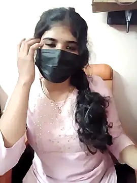 Snapshot of Sunitha28 chatting on 05/13/26, 02:25 Sunitha28 online show from 05/13/26, 02:25