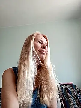Snapshot of ViktoriaSexi1 chatting on 04/13/26, 09:26 ViktoriaSexi1 online show from 04/13/26, 09:26