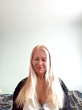 Snapshot of ViktoriaSexi1 chatting on 04/22/26, 12:07 ViktoriaSexi1 online show from 04/22/26, 12:07