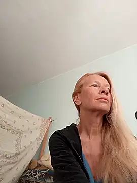 Snapshot of ViktoriaSexi1 chatting on 05/06/26, 04:41 ViktoriaSexi1 online show from 05/06/26, 04:41