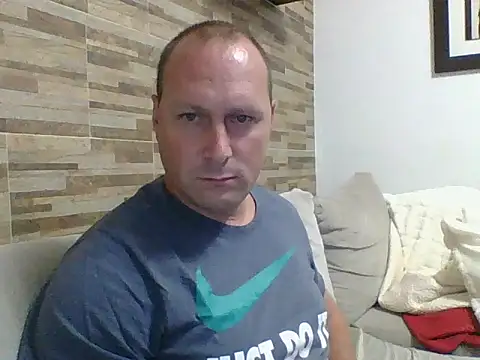 Snapshot of lustonfan chatting on 03/06/26, 12:29 lustonfan online show from 03/06/26, 12:29