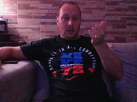 Snapshot of lustonfan chatting on 03/11/26, 02:17 lustonfan online show from 03/11/26, 02:17