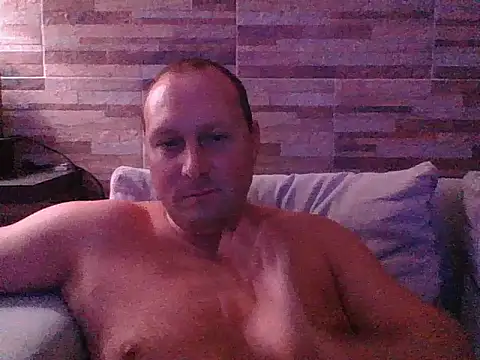 Snapshot of lustonfan chatting on 03/14/26, 01:12 lustonfan online show from 03/14/26, 01:12