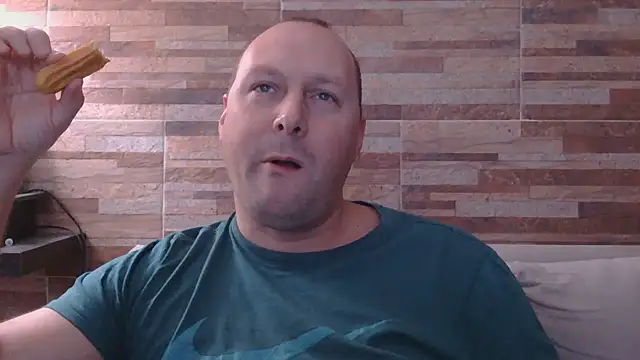 lustonfan online show from 06/15/26, 09:28