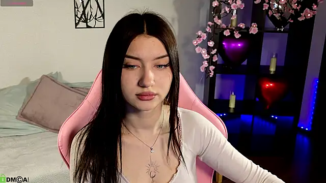 Snapshot of Sugar_Kitten12 chatting on 04/08/26, 03:06 Sugar Kitten12 online show from 04/08/26, 03:06