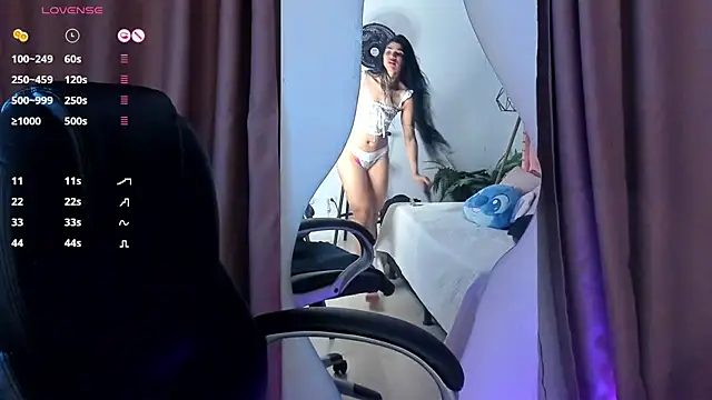 Snapshot of mia__star1 chatting on 05/23/26, 01:37 mia star1 online show from 05/23/26, 01:37