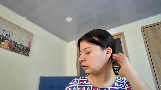 Snapshot of HIMAWARY_SOIN5 chatting on 05/11/26, 04:04 HIMAWARY SOIN5 online show from 05/11/26, 04:04