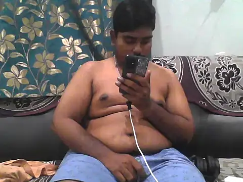 Snapshot of Foxboy65 chatting on 03/18/26, 06:44 Foxboy65 online show from 03/18/26, 06:44