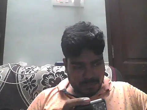 Snapshot of Foxboy65 chatting on 05/13/26, 05:43 Foxboy65 online show from 05/13/26, 05:43