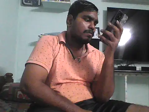 Snapshot of Foxboy65 chatting on 05/24/26, 07:19 Foxboy65 online show from 05/24/26, 07:19