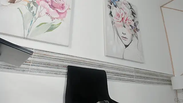 kristen-thomson online show from 07/07/26, 06:47