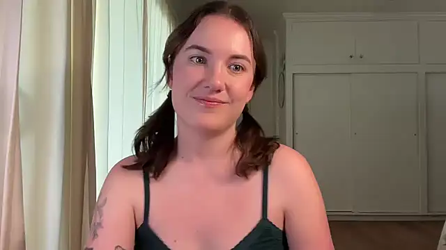 Snapshot of summerxo chatting on 04/24/26, 12:57 summerxo online show from 04/24/26, 12:57