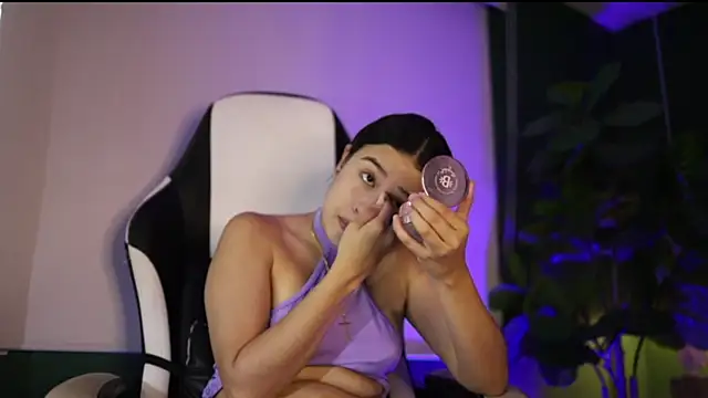 Danaa Rousee  online show from 07/01/26, 05:45
