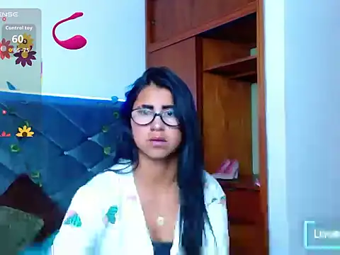 Snapshot of Alisha_Gamskar13 chatting on 06/14/26, 12:51 Alisha Gamskar13 online show from 06/14/26, 12:51