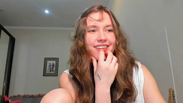 Snapshot of MaryannSofts chatting on 03/20/26, 06:13 MaryannSofts online show from 03/20/26, 06:13