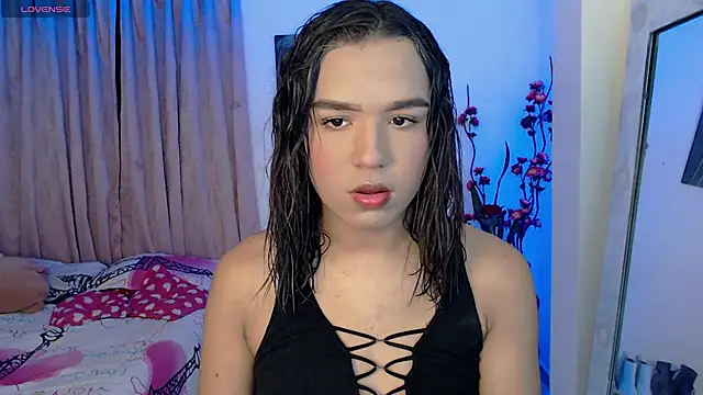 Snapshot of Candyy_doll__ chatting on 03/05/26, 06:37 Candyy doll online show from 03/05/26, 06:37