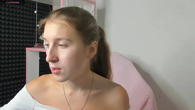 Xenia paradise online show from 07/19/26, 12:58