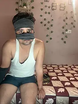 Snapshot of your_bhabhi_love chatting on 04/10/26, 04:55 your bhabhi love online show from 04/10/26, 04:55