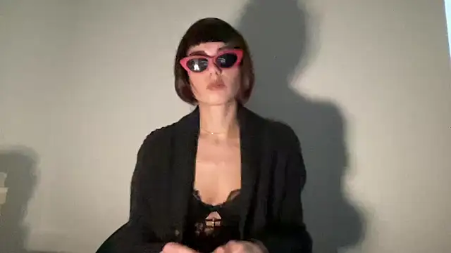 Snapshot of SlowVenomXX chatting on 03/09/26, 12:42 SlowVenomXX online show from 03/09/26, 12:42