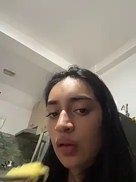 Snapshot of leilani_X chatting on 04/24/26, 02:19 leilani X online show from 04/24/26, 02:19