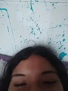 Snapshot of iaraaaa chatting on 05/17/26, 12:23 iaraaaa online show from 05/17/26, 12:23