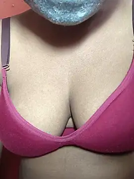 Horny Natasa  online show from 06/11/26, 10:13