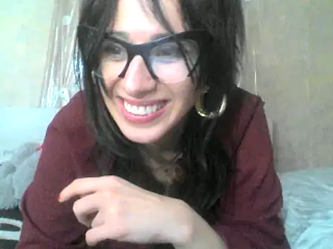 Snapshot of Barbie_Rococo chatting on 04/15/26, 08:53 Barbie Rococo online show from 04/15/26, 08:53
