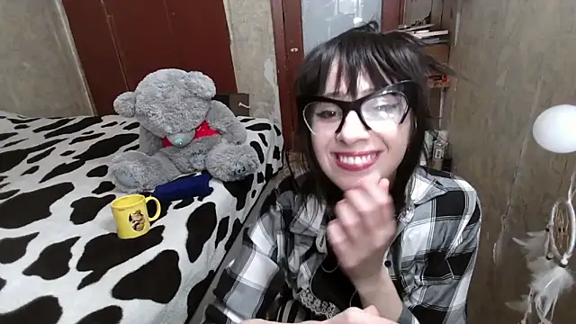 Snapshot of Barbie_Rococo chatting on 04/19/26, 04:17 Barbie Rococo online show from 04/19/26, 04:17
