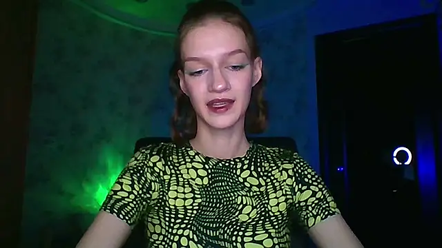 Snapshot of Chrissy_Joyful chatting on 03/20/26, 04:39 Chrissy Joyful online show from 03/20/26, 04:39
