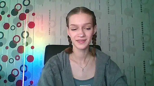 Snapshot of Chrissy_Joyful chatting on 04/16/26, 04:02 Chrissy Joyful online show from 04/16/26, 04:02