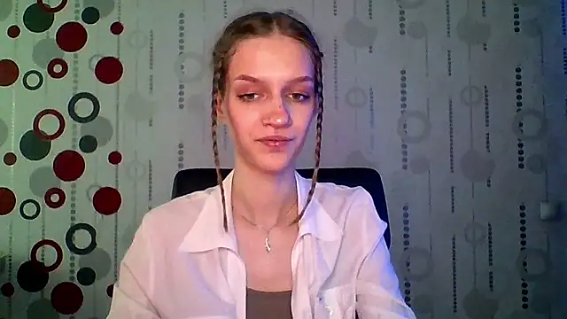 Snapshot of Chrissy_Joyful chatting on 05/26/26, 04:08 Chrissy Joyful online show from 05/26/26, 04:08