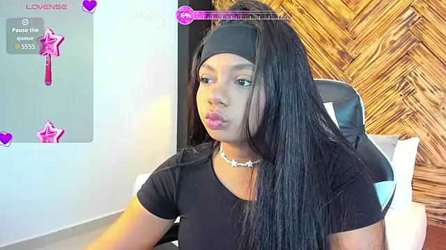 Snapshot of cata_rosse_ chatting on 03/25/26, 06:58 cata rosse online show from 03/25/26, 06:58