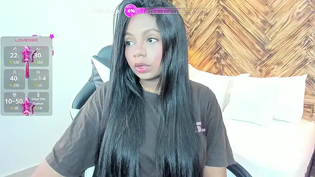 Snapshot of cata_rosse_ chatting on 04/15/26, 02:07 cata rosse online show from 04/15/26, 02:07