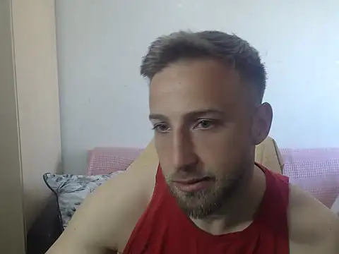 Snapshot of BlondEagleMuscle chatting on 05/19/26, 10:10 BlondEagleMuscle online show from 05/19/26, 10:10