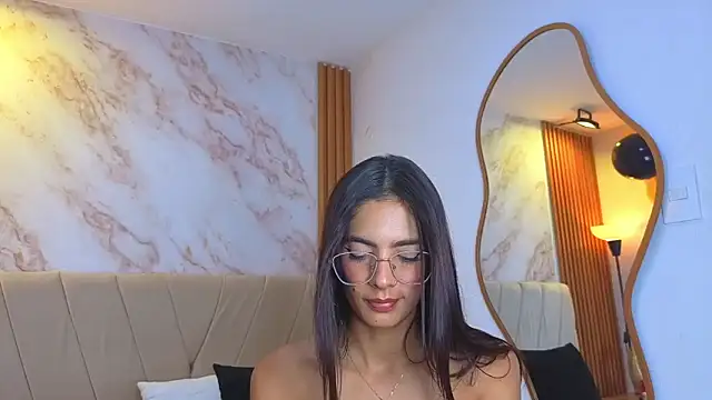 j belle  online show from 06/14/26, 02:24