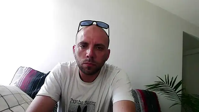 Snapshot of experiencelove chatting on 07/01/26, 05:45 experiencelove online show from 07/01/26, 05:45