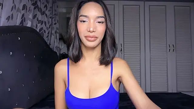 AnayaLauren  online show from 07/07/26, 07:34