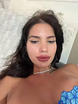 RaniaSnow online show from 07/25/26, 04:15