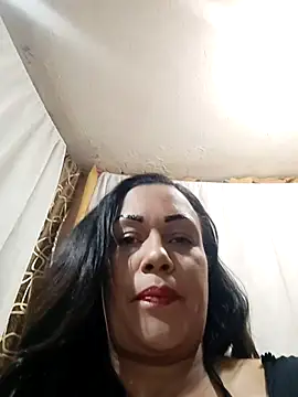Snapshot of maroita chatting on 06/09/26, 01:23 maroita online show from 06/09/26, 01:23