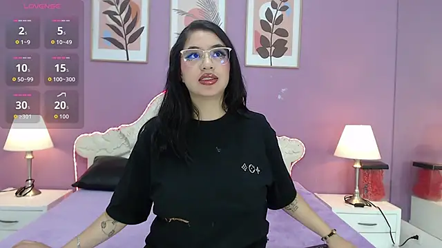 YayaQueen online show from 06/01/26, 12:07