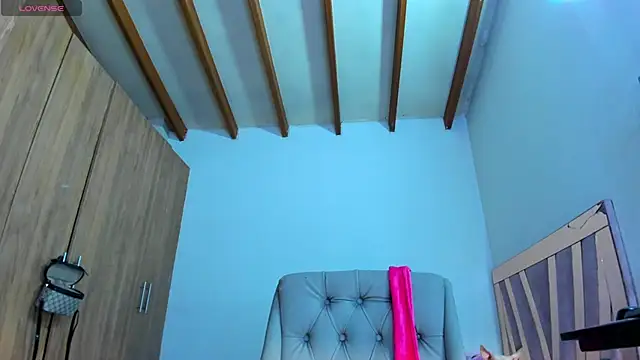 SkyeGabbyRose online show from 07/01/26, 10:06