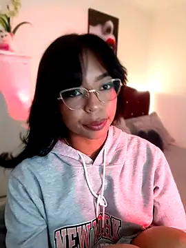 nathyjonees online show from 06/08/26, 11:10