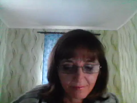 Snapshot of Alisaprice077 chatting on 03/17/26, 11:13 Alisaprice077 online show from 03/17/26, 11:13