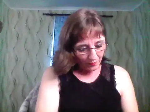 Snapshot of Alisaprice077 chatting on 04/21/26, 02:34 Alisaprice077 online show from 04/21/26, 02:34