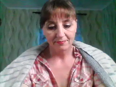 Snapshot of Alisaprice077 chatting on 04/25/26, 02:36 Alisaprice077 online show from 04/25/26, 02:36