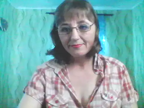 Snapshot of Alisaprice077 chatting on 05/03/26, 02:12 Alisaprice077 online show from 05/03/26, 02:12