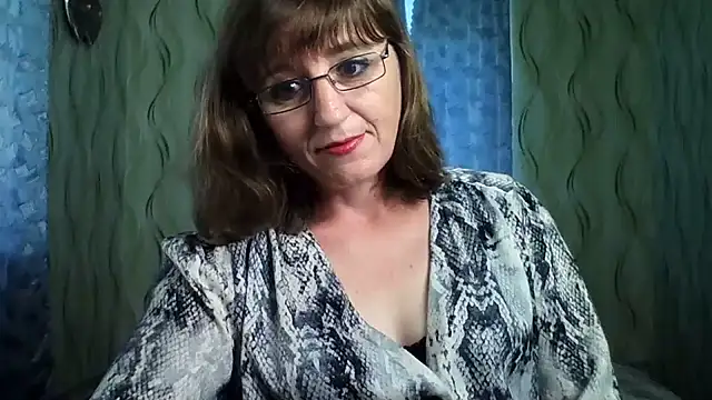 Alisaprice077 online show from 07/19/26, 07:01